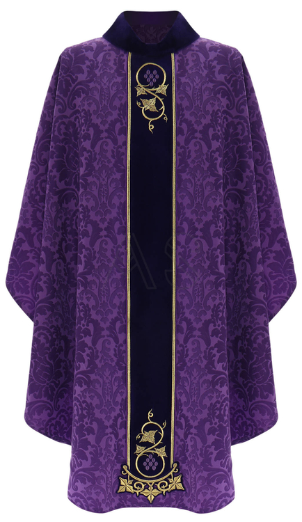Gothic Chasuble "Crucifixion of Jesus"