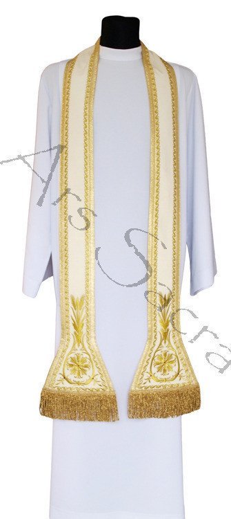 Roman chasuble R632-ABA