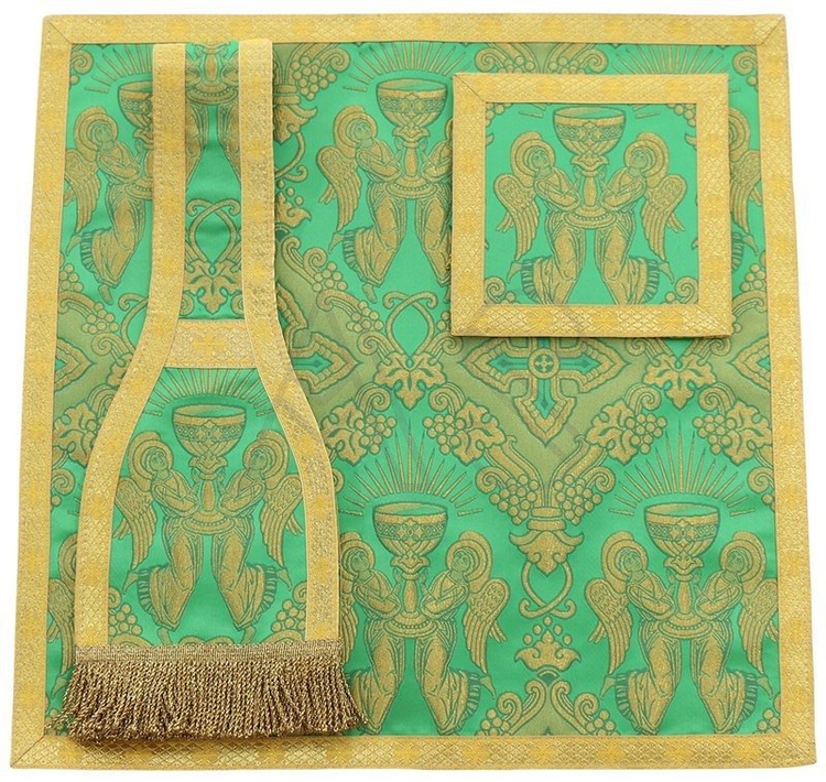 Roman chasuble R0-Z60