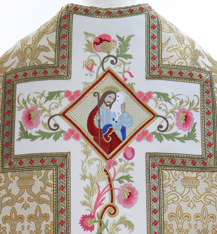 Roman chasuble R895-K76