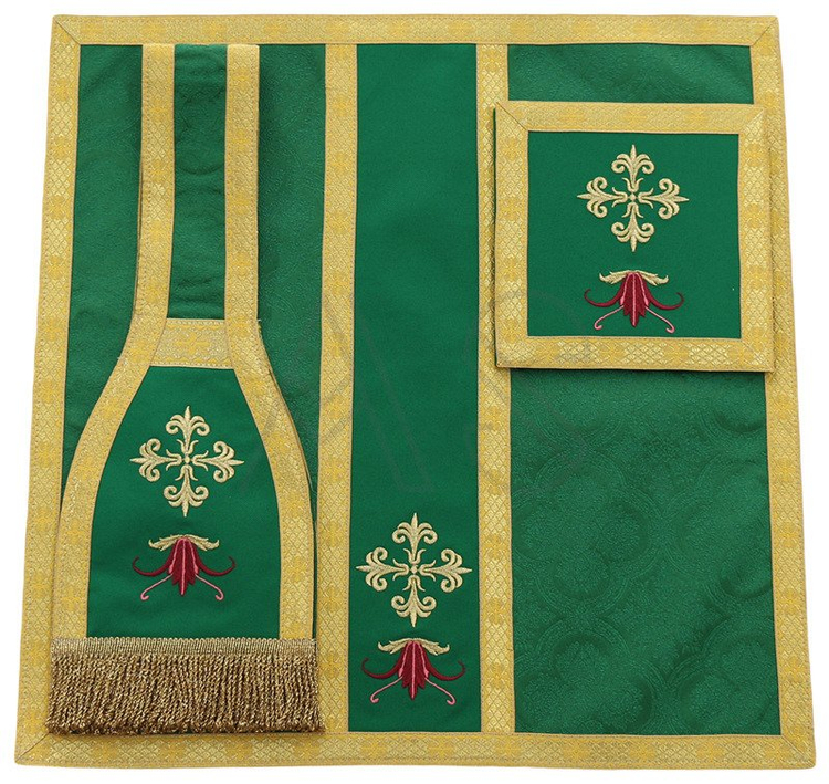 Roman chasuble R693-Z25